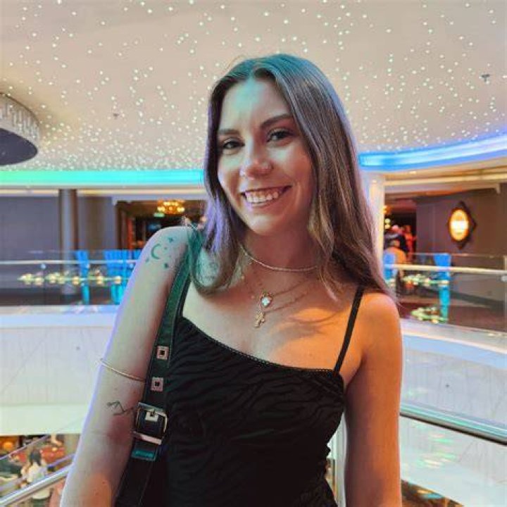 🦄 officialkelsimonroe Kelsi Monroe TikTok