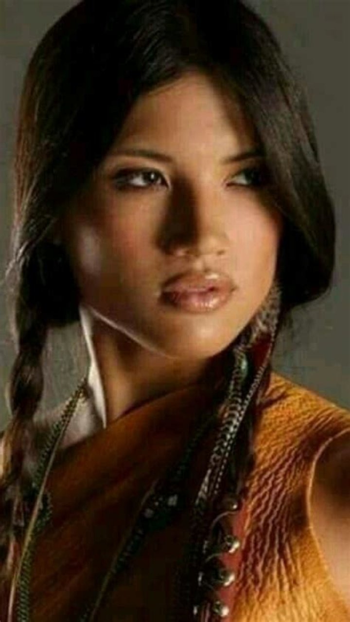 20 Hottest Native American Actresses in Their 30s 2023 mrDustBin