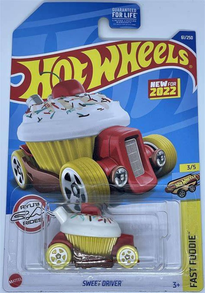 2022 Hot Wheels FAST FOODIE 4/5 Donut Drifter 82/250 BND Treasure Chest