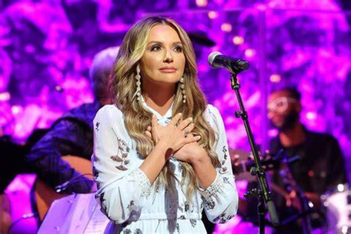 25 Female Country Singers From The 90's That You May Not Know About
