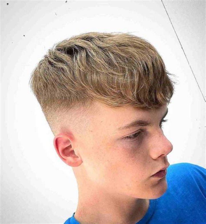 40 Best Haircuts For Teenage Guys (2020 Trends) StylesRant Teen boy