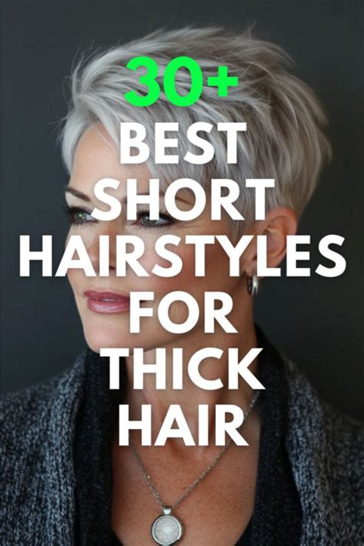 48 Beautiful Short Hairstyles For Fat Faces And Double Chins