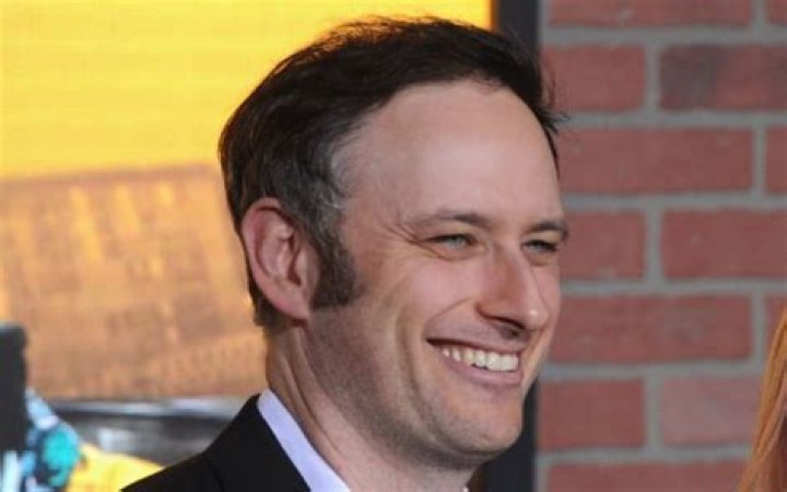 5 Facts About Noah Galuten Meet Comedian Iliza Shlesinger's Husband