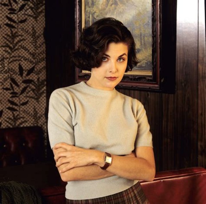 50 Hot And Sexy Sherilyn Fenn Photos 12thBlog
