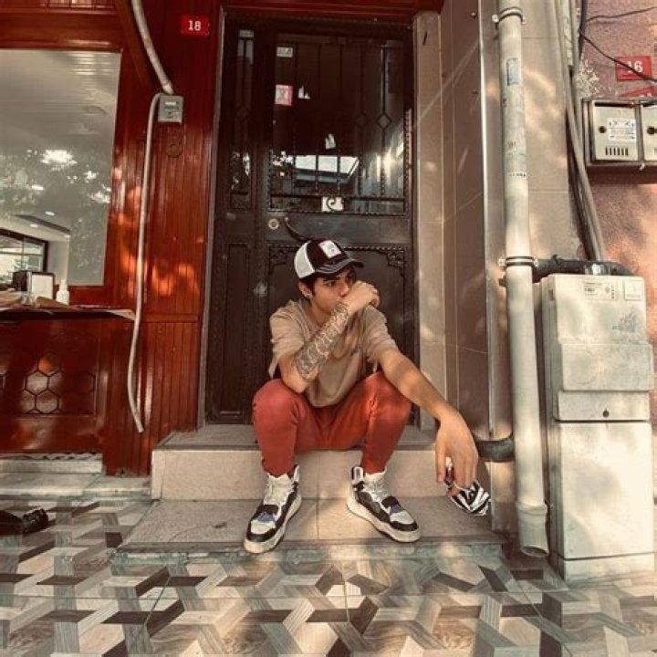 55 Beğenme, 3 Yorum Instagram'da dusunebilmesanati &ldquo;Kendi