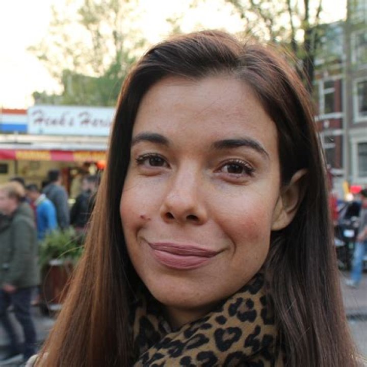 A Biochemist Breaks Down Wellness Fads Outside Online