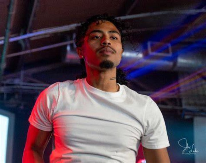 Aaron May (Rapper) BioWiki, Age, Married, Family, Girlfriend, Net Worth