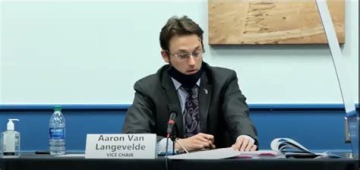 Aaron Van Langevelde Net Worth, Age, Height, Weight, Early Life, Career