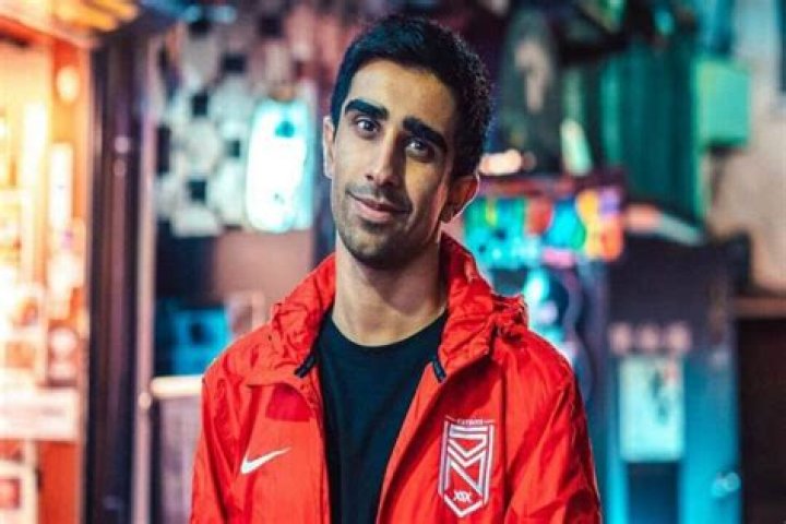 About Vikram Barn (Vikkstar) His Net Worth, Age, Girlfriend, Family