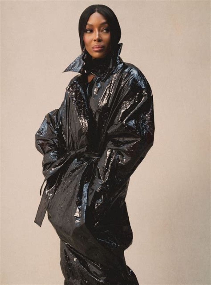 a&ccedil;ık B&ouml;l&uuml;m f&uuml;zyon naomi campbell tv show ahır An adım