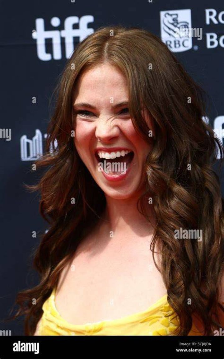 Actress Jess Gabor Got Career Breakthrough With 'Shameless' Her Bio