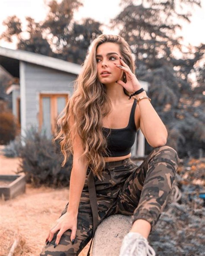 Addison Rae's Dad Seen Getting Flirty With 2 Women Before Alleged