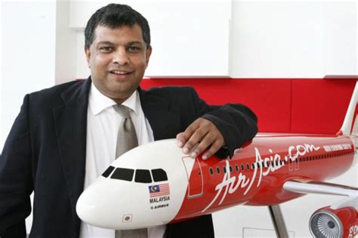 AirAsia CEO Fernandes places himself at center of the Flight 8501