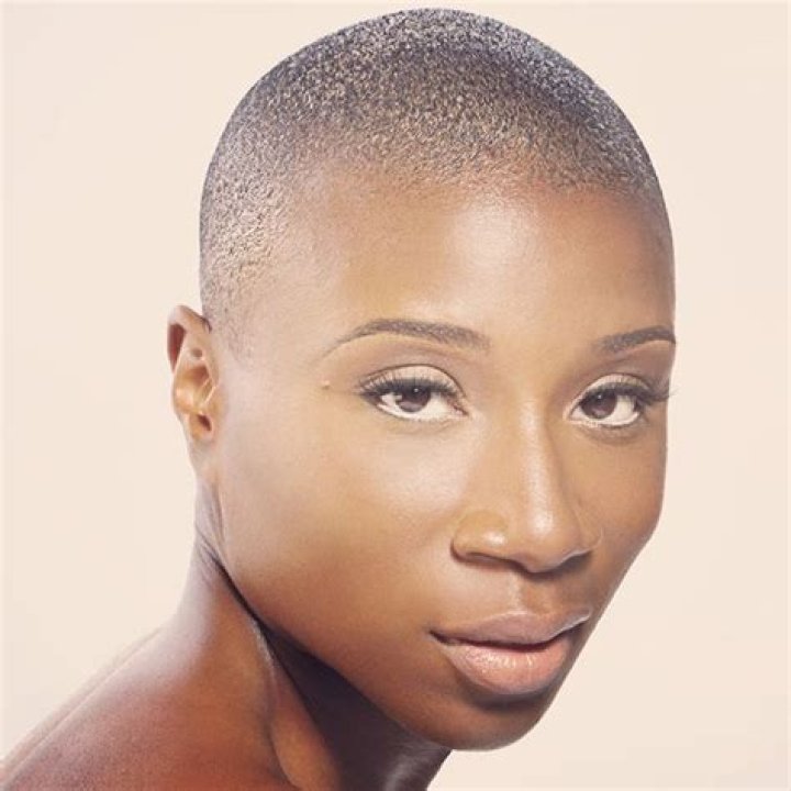 Aisha Hinds Bald head women, Black actresses, African american actress