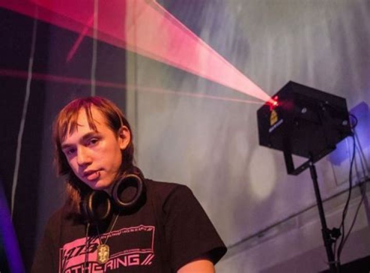 Akira Complex Wiki, Biography, Age, Wife, Family, Death Reason, Net