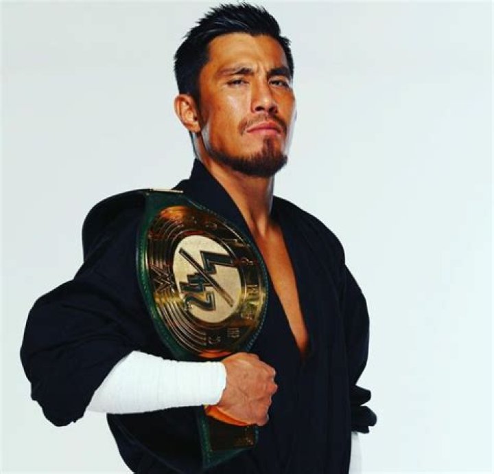 Akira Tozawa Bio Age, Net Worth, Height, Salary, Wife, Instagram