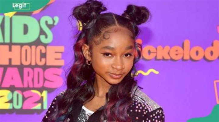 Alaya F Wiki, Age, Height, Religion, Boyfriend, Family & Biography