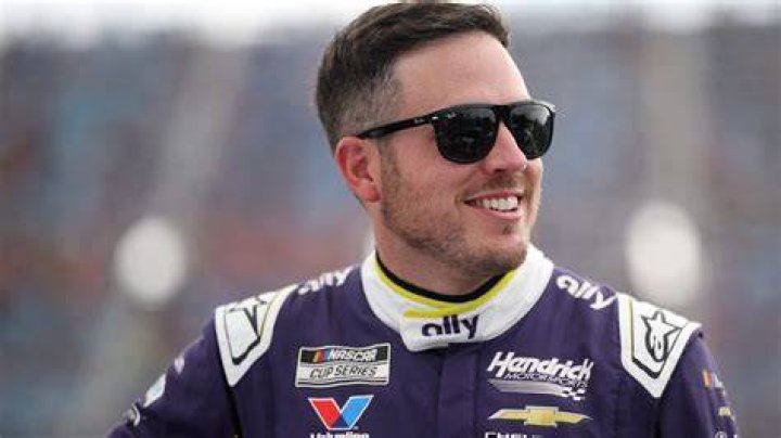 Alex Bowman's Dogs Were the Real Stars of Daytona 500 Qualifying