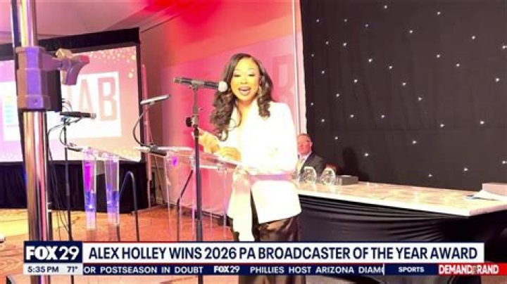 Alex Holley, FOX29 Philadelphia r/NewsLadies