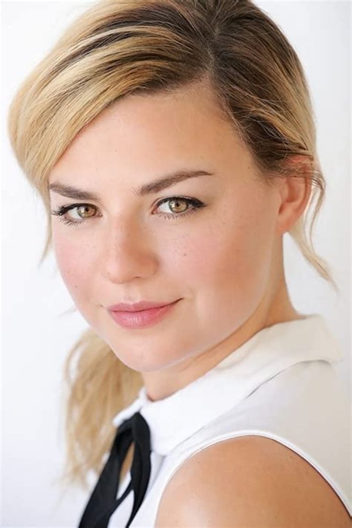 All about celebrity Bonnie Dennison! Birthday 15 February 1989, New