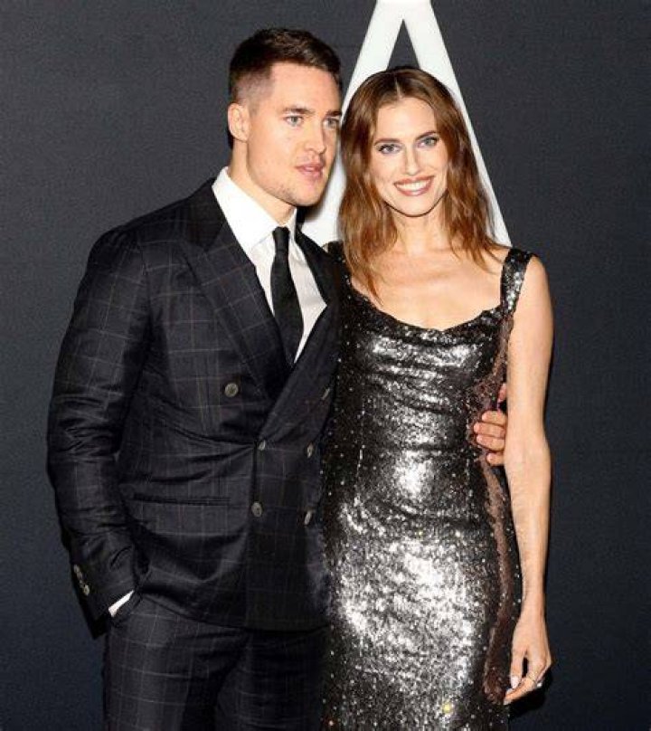 Allison Williams, Alexander Dreymon Are Engaged After 3 Years