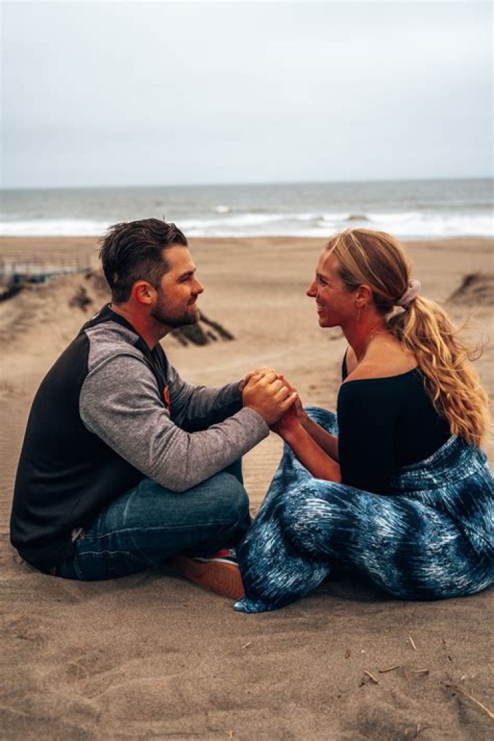 Alyssa Nakken Husband