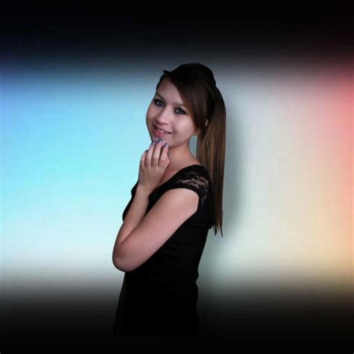 Amanda Todd Biography Facts, Childhood, Suicide & Life Story