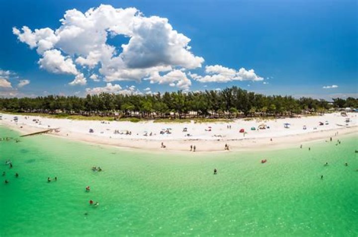 ANNA MARIA ISLAND, FL / USA September 23, 2019 LayBy Resort on
