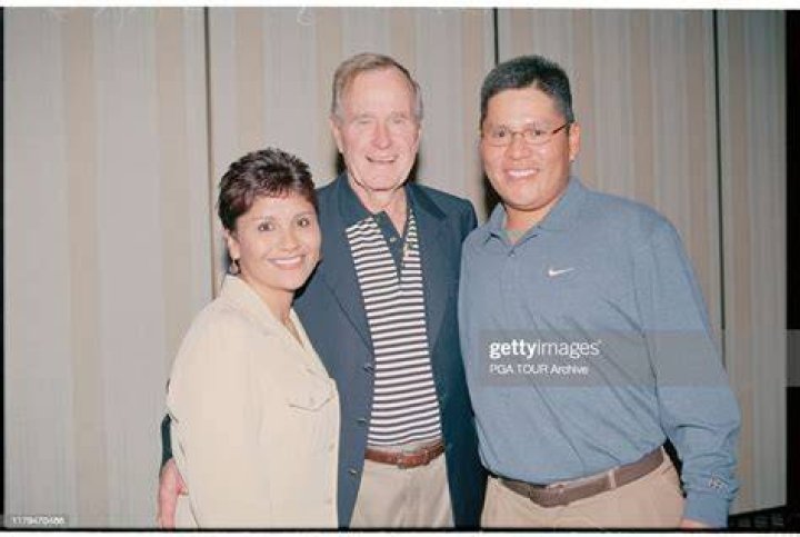 Apryl Begay's Instagram, Twitter & Facebook on IDCrawl