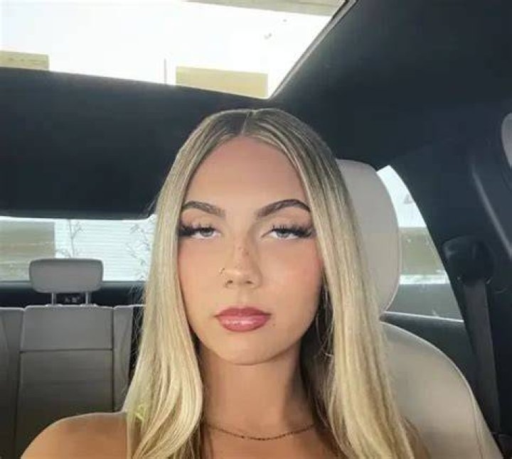 Arianna Flowers (TikTok Star) Wiki, Bio, Facts, Net Worth & More