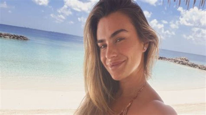 Aryna Sabalenka in Bathing Suit is "Chillin' Between Sessions" &mdash; Celebwell