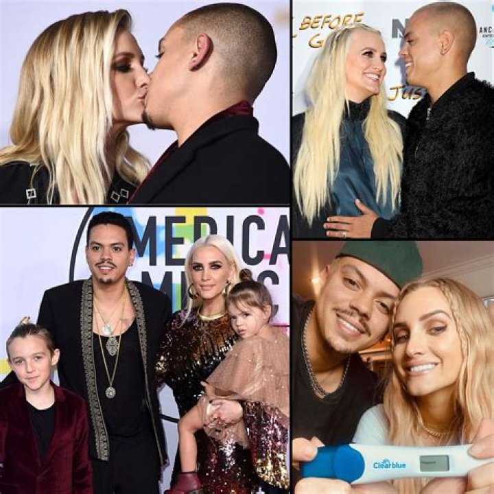 Ashlee Simpson & Evan Ross on their wedding day Ashlee wears a