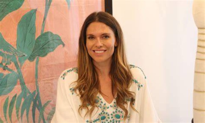 Ashley Anderson Age, Net Worth, Boyfriend, Bio, Wiki, 5 Best Photos