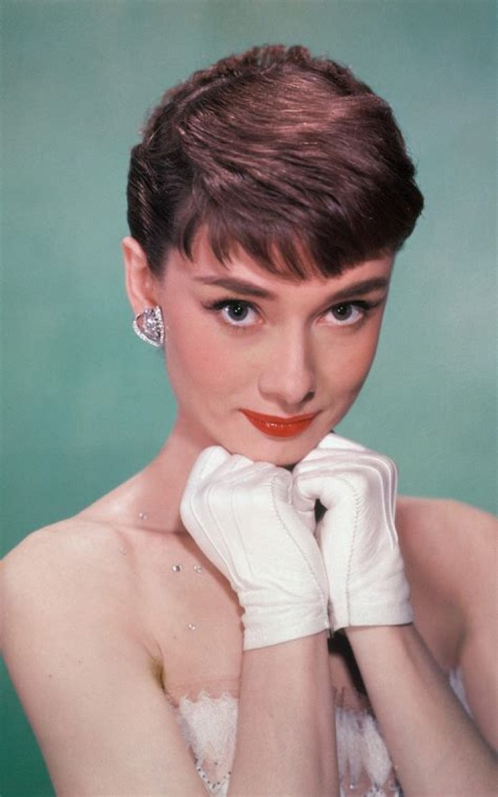 Audrey Hepburn is perfect as Eliza Doolittle in ‘My Fair Lady’ 1964 👑👑