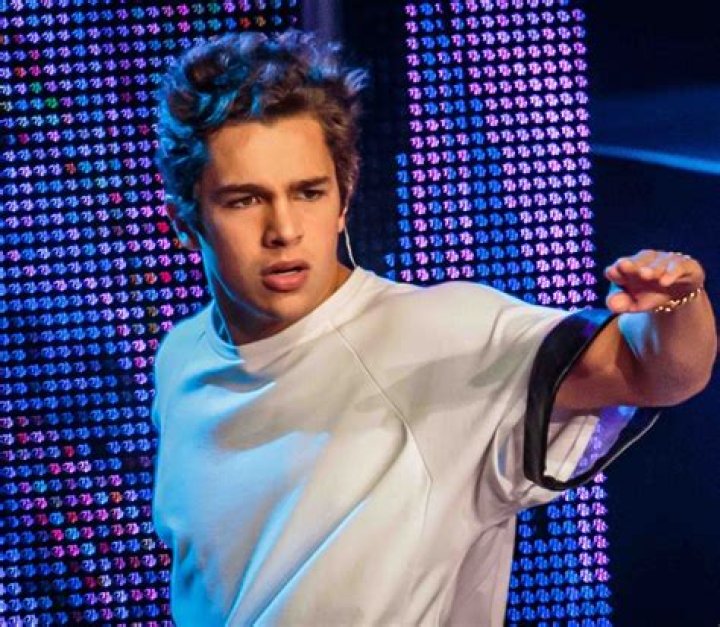 Austin Mahone Opens Up About Losing His Father J14