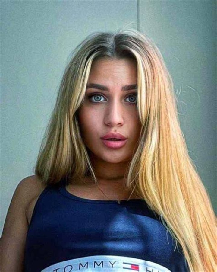 Avalon Nadfalusi Height, Weight, Net Worth, Age, Wiki, Who, Instagram