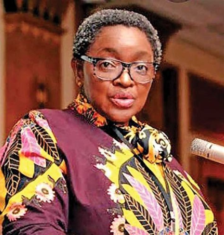 Bathabile Dlamini Biography Age, Husband, Net Worth, Salary, House