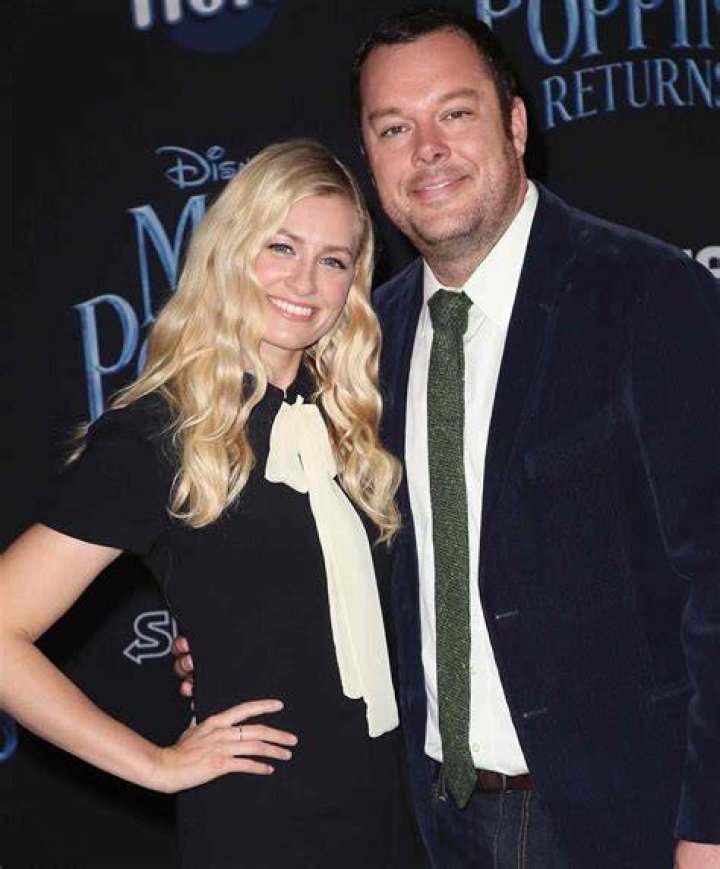 Beth Behrs Marries Michael Gladis