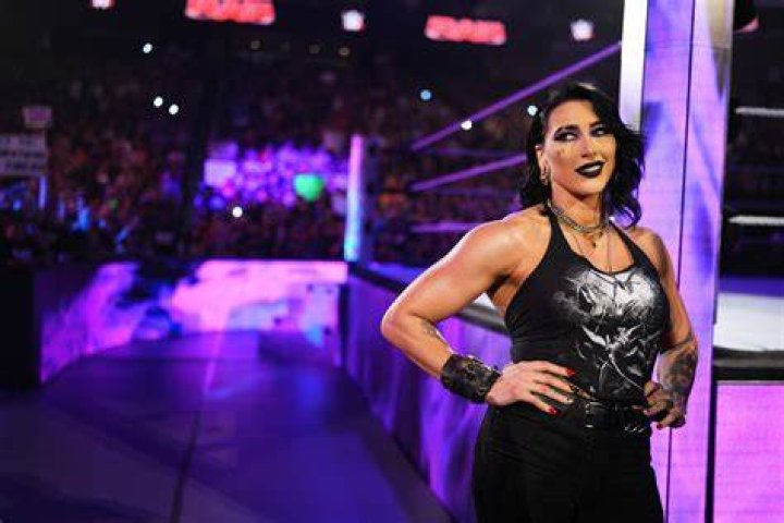 Beth Phoenix Reflects On How Her 'Glamazon' Character Made An Impact