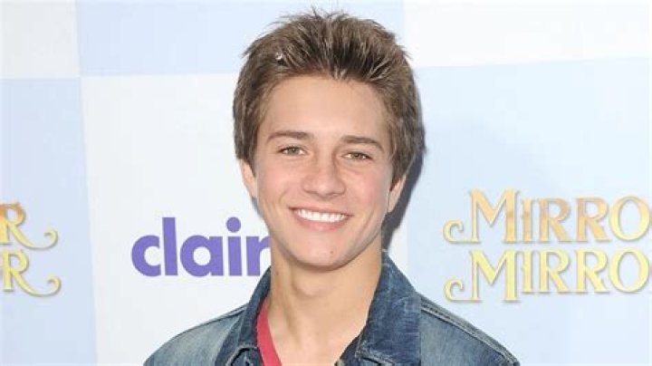 Billy Unger Net Worth November 2023, Salary, Age, Siblings, Bio