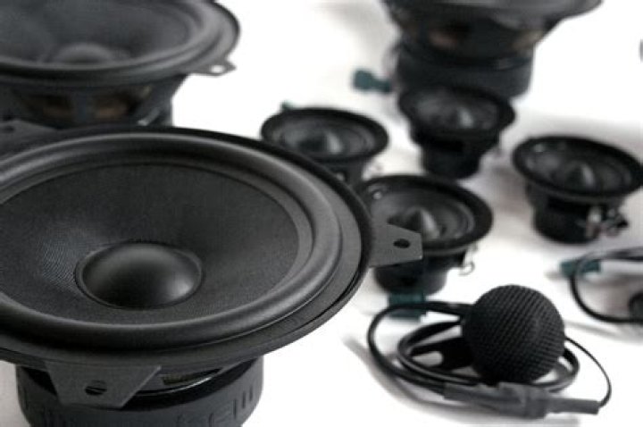BMW Speaker Upgrade for E46 Convertible with Standard HiFi Bavsound