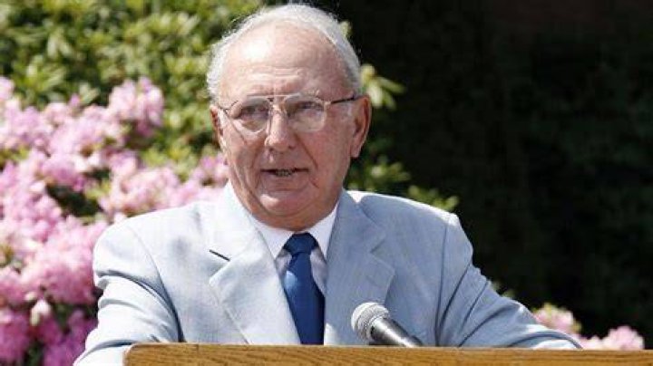 Bob Cousy Net Worth 2024 Wiki Bio, Married, Dating, Family, Height