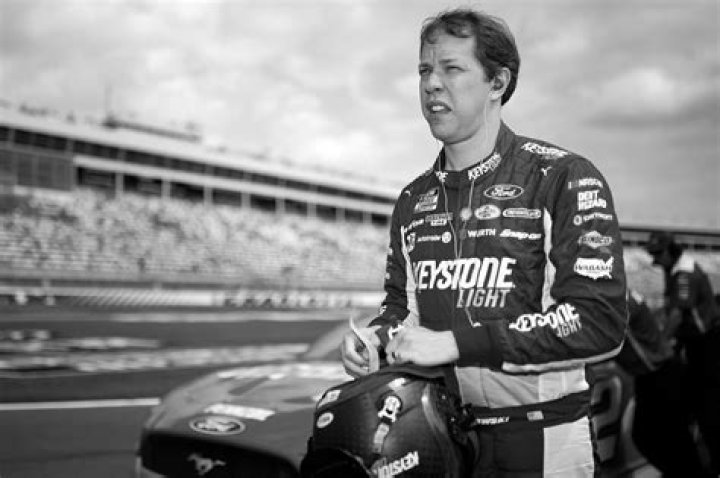 Brad Keselowski Net Worth & Bio/Wiki 2018 Facts Which You Must To Know!
