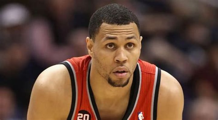 Brandon Roy Net worth, Age Wife, BioWiki, Weight, Kids 2024 The