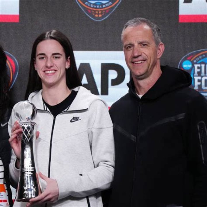 Caitlin Clark&rsquo;s parents Anne & Brent to react to their daughter winning