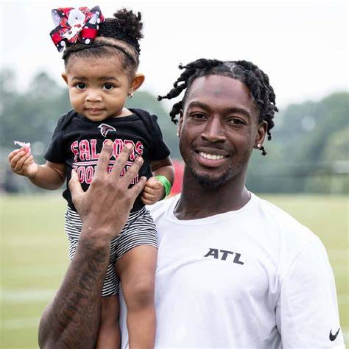 Calvin Ridley is not Married to Wife. Dating Girlfriend Dominique