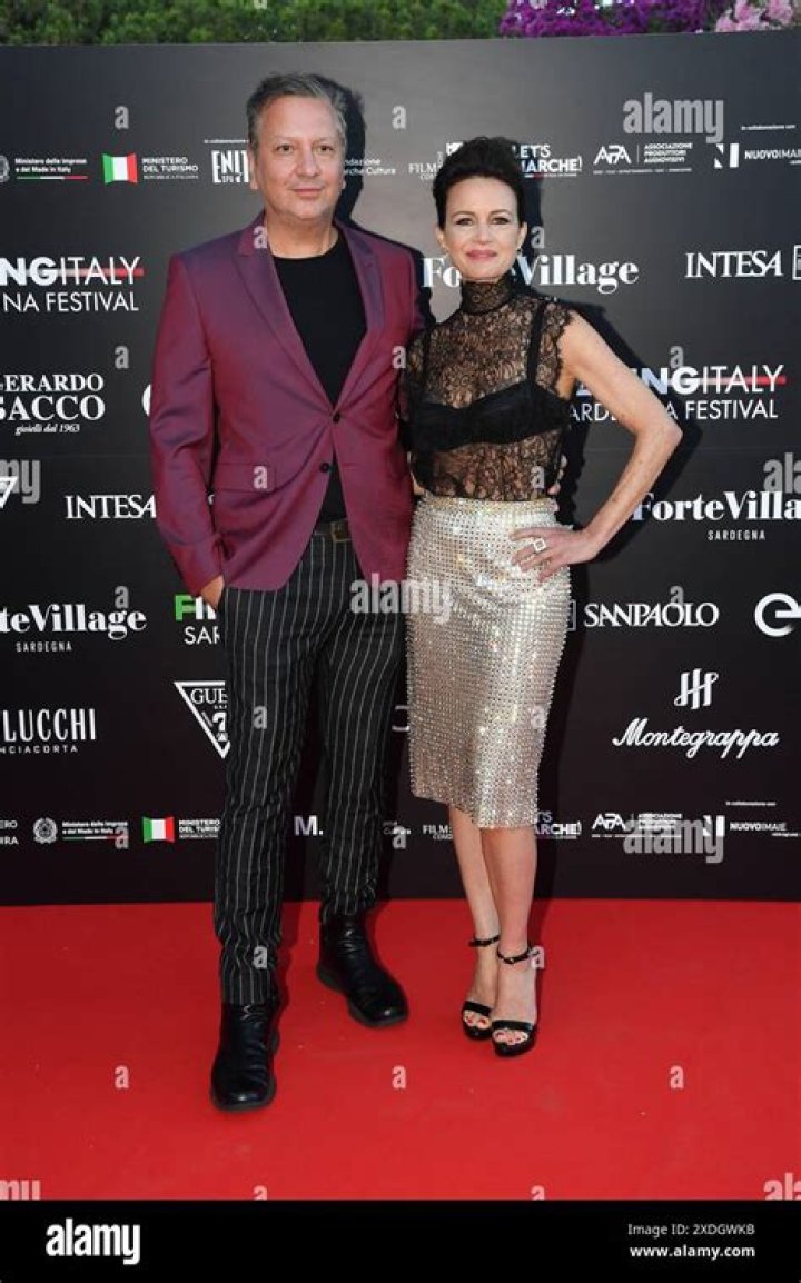 Carla Gugino 曾与长期合作伙伴 Sebastian Gutierrez 说婚姻对她来说并不重要 娱乐