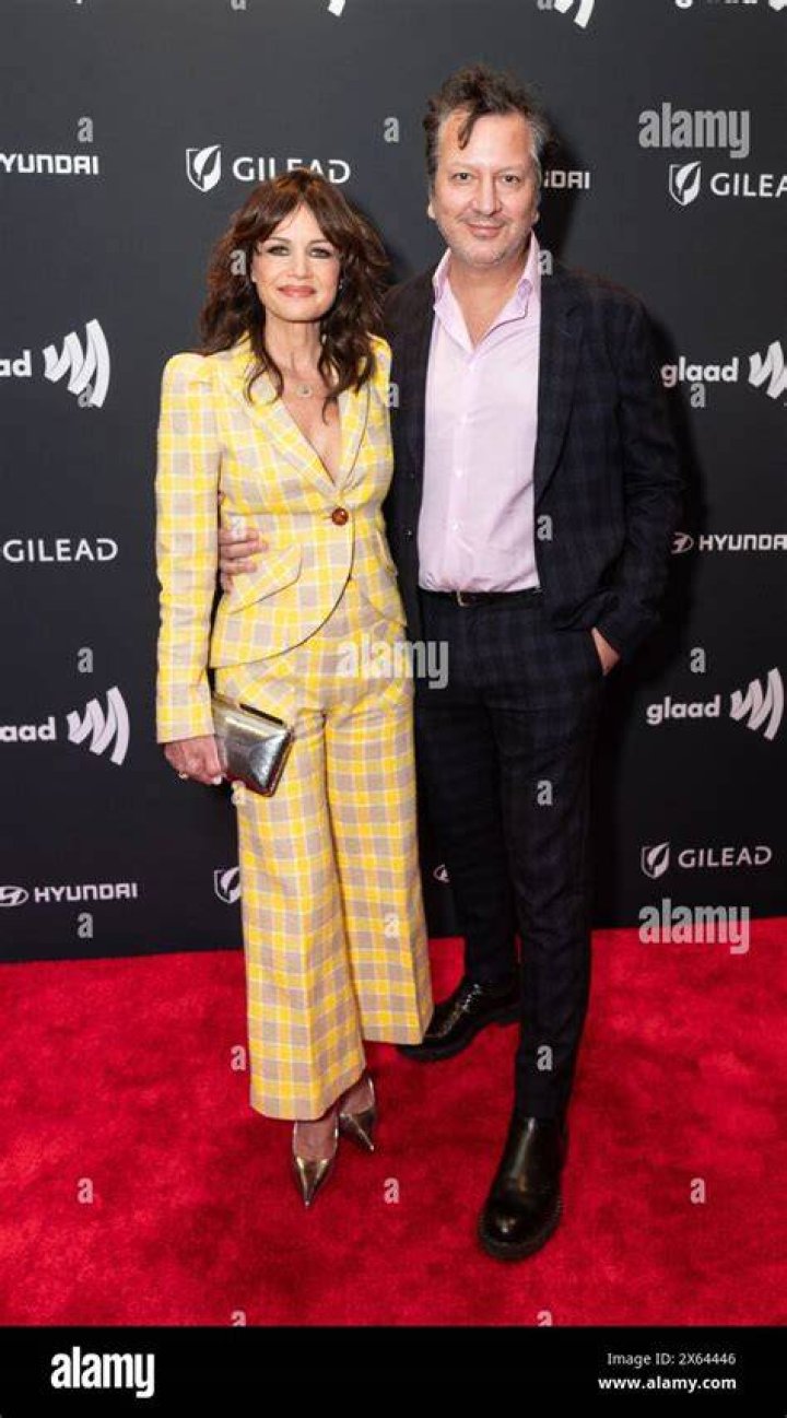 Carla Gugino out with Sebastian Gutierrez Before Christmas! Celeb Donut