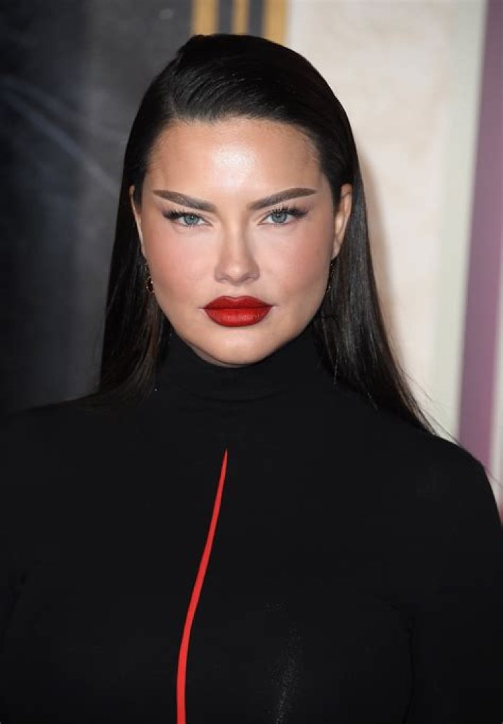 Celebrity Beauty in 2021 Adriana lima eyes, Adriana lima hair