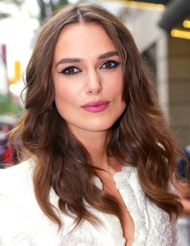 Celebrity Keira Knightley Weight, Height and Age